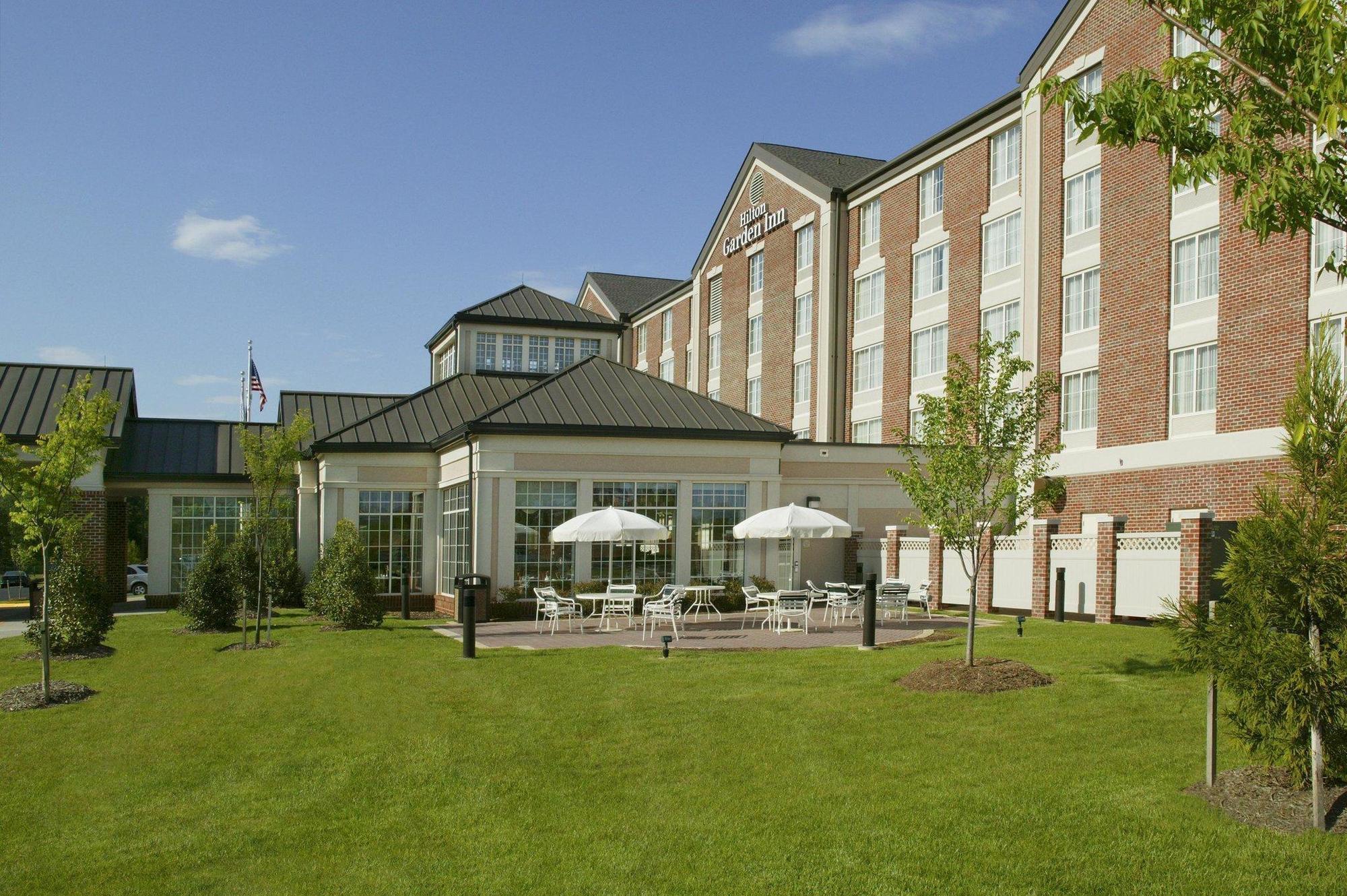 Hilton Garden Hotel 3*